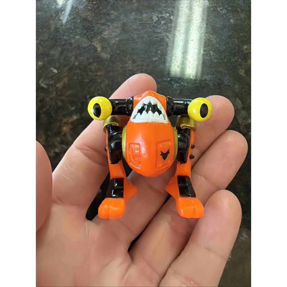 Vintage 1993 Z-bots Micro Machines Jawbreaker Figure Galoob Burger King